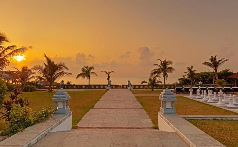 בית מלון כפרי The Park  Visakhapatnam