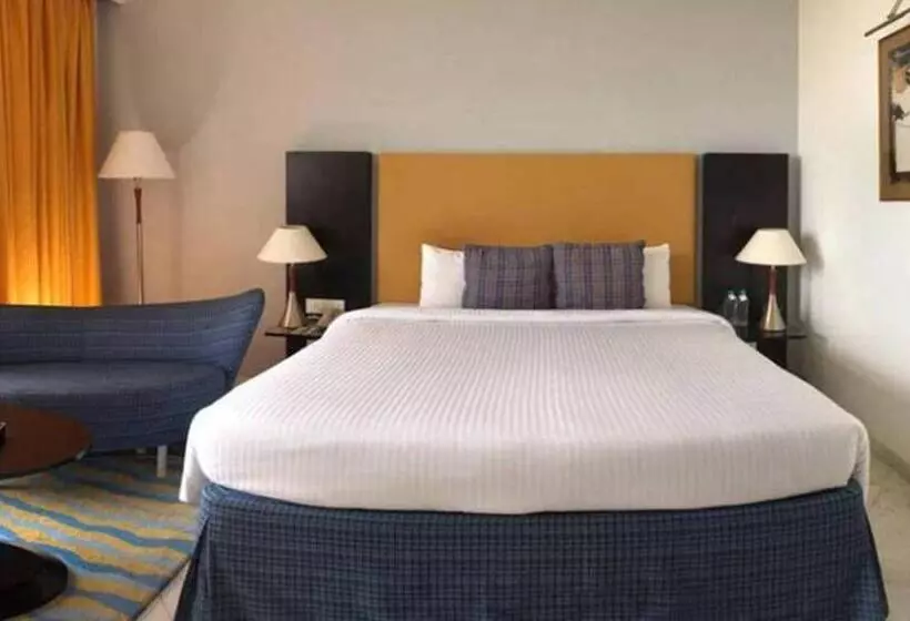 Отель The Park  Visakhapatnam