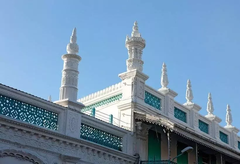 هتل Trou Aux Biches Beachcomber Golf Resort & Spa