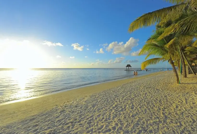 هتل Trou Aux Biches Beachcomber Golf Resort & Spa