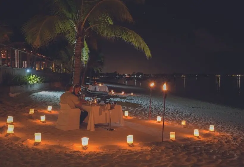 هتل Trou Aux Biches Beachcomber Golf Resort & Spa
