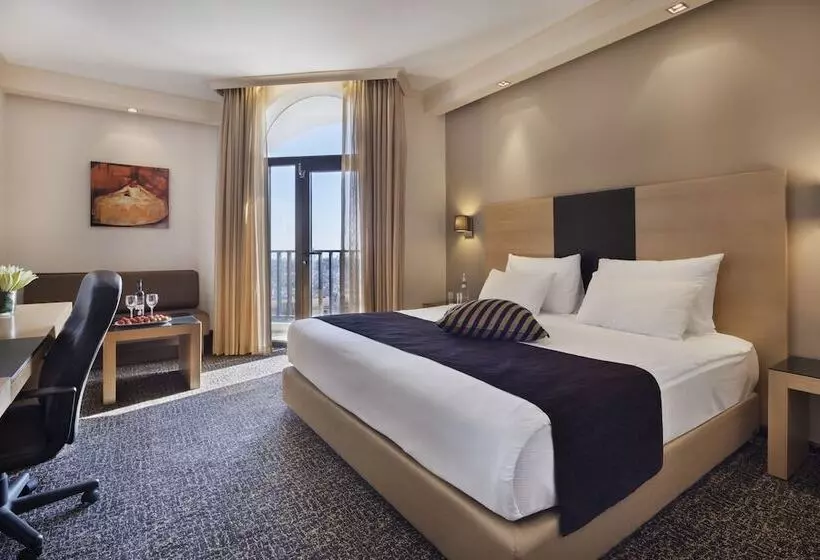 Отель Vert Jerusalem By Afi