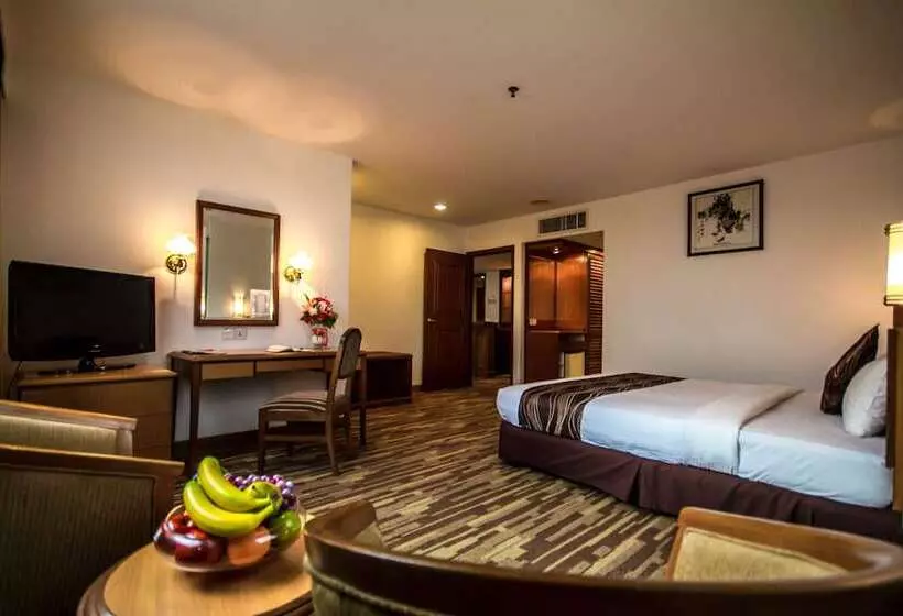 فندق Continental