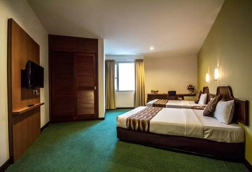 فندق Continental