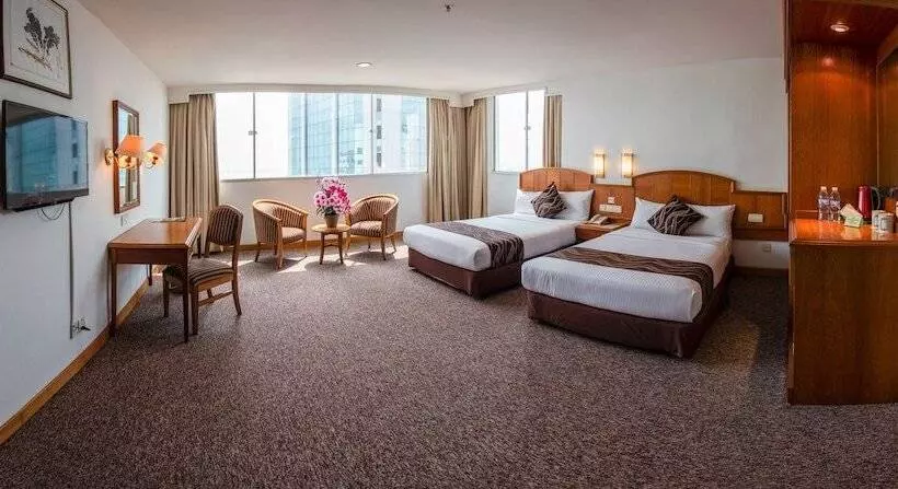 فندق Continental