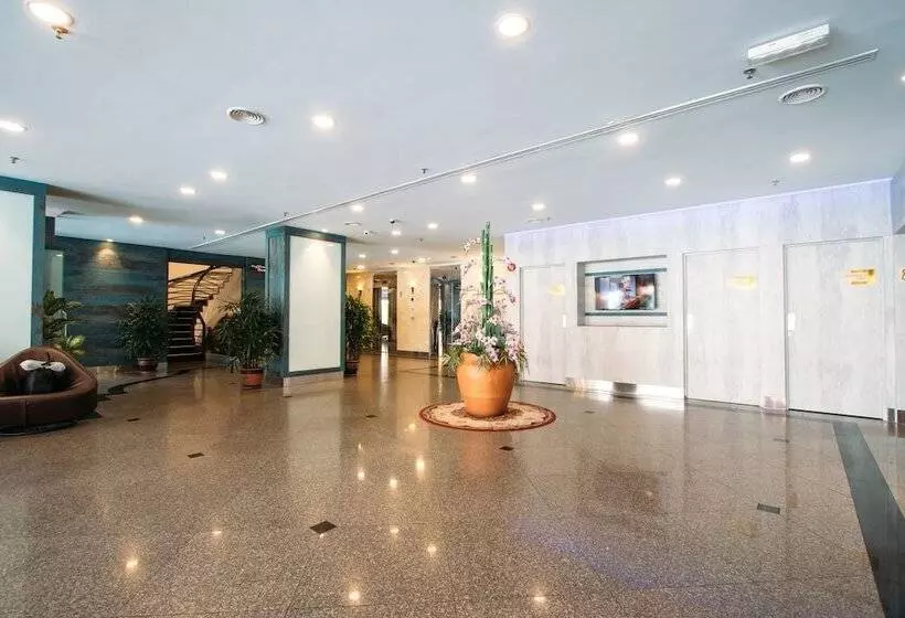 فندق Continental