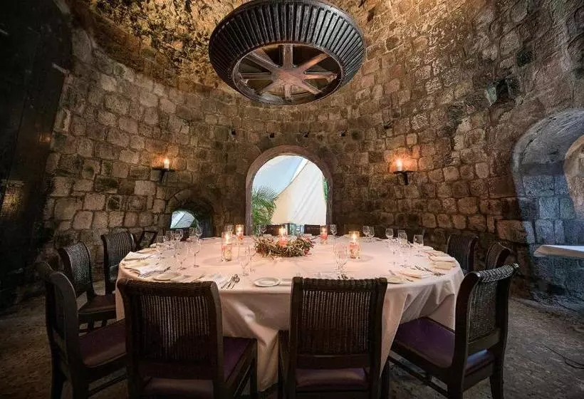 هتل Montpelier Plantation & Beach