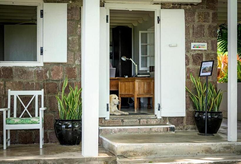 هتل Montpelier Plantation & Beach