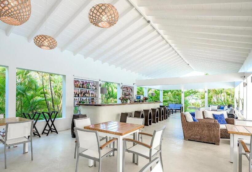 هتل Montpelier Plantation & Beach