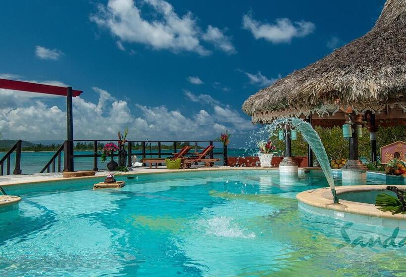 هتل Sandals Royal Caribbean   All Inclusive Couples Only