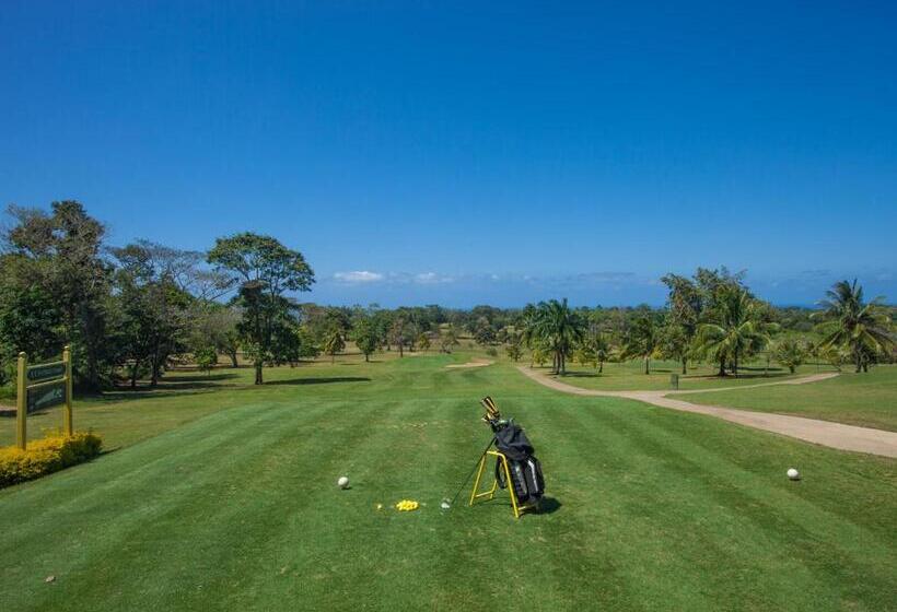 هتل Sandals Royal Plantation All Inclusive   Couples Only