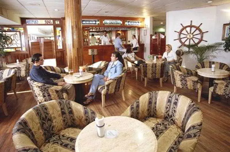 ホテル Aguamarina