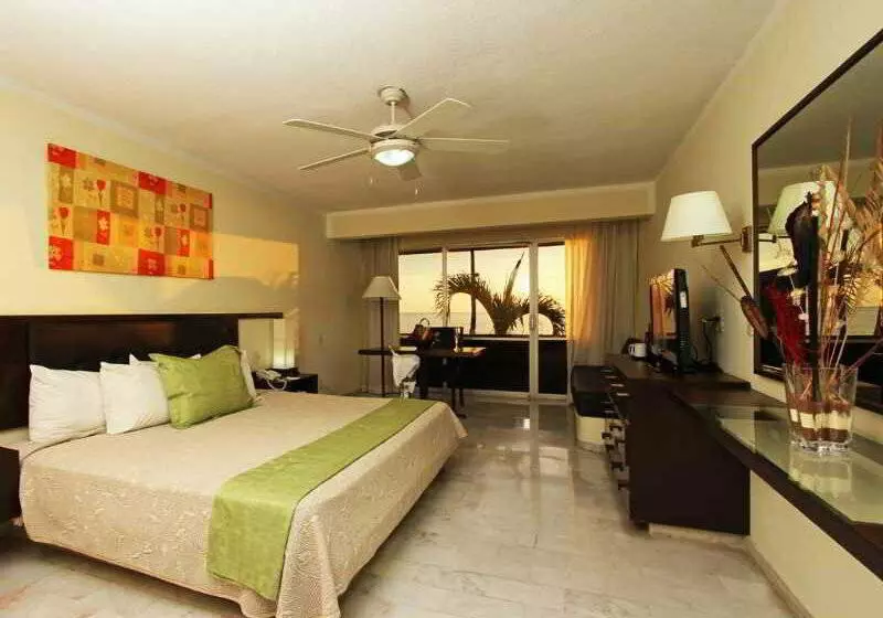 ホテル Aguamarina