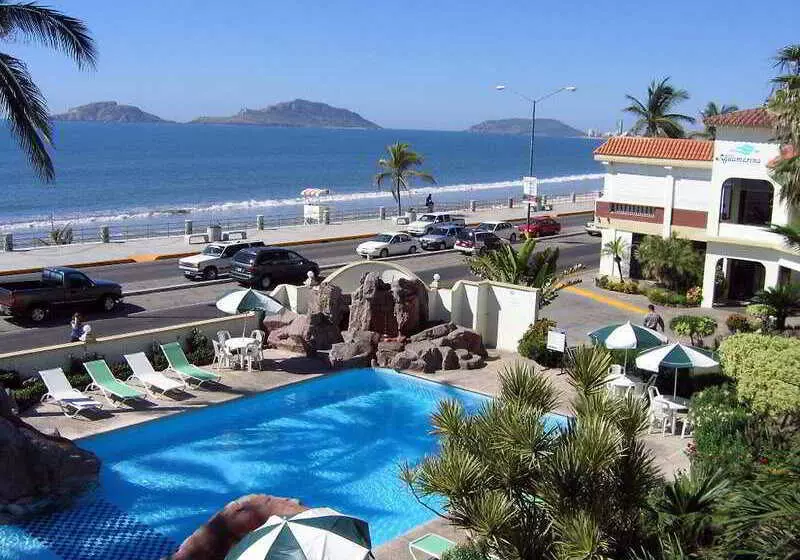 ホテル Aguamarina