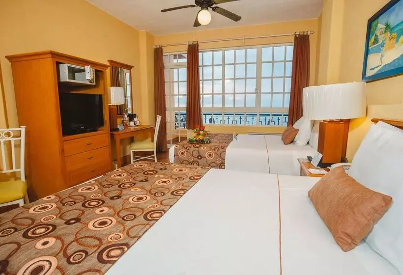 Отель Best Western Posada Freeman