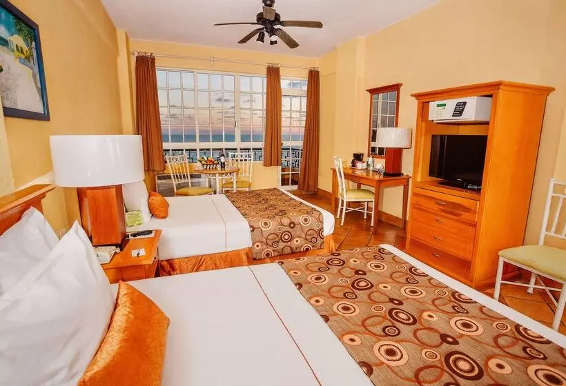 Отель Best Western Posada Freeman