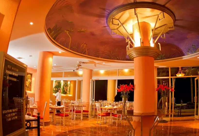 Отель Best Western Posada Freeman