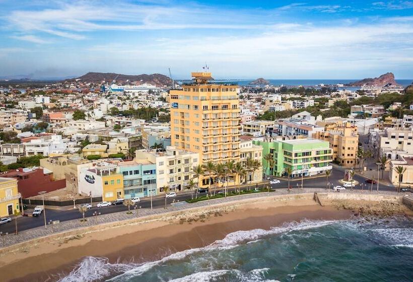 Otel Best Western Posada Freeman