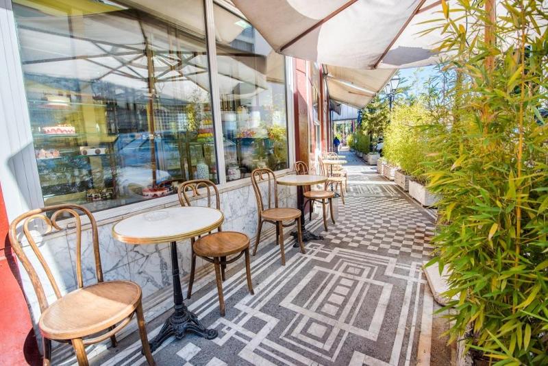 ホテル Hôtel Colbert   Spa & Casino