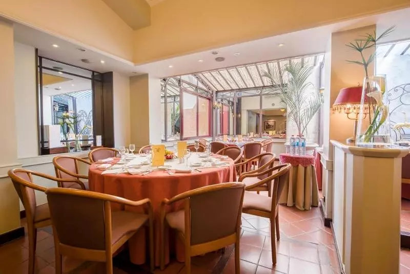 فندق Hôtel Colbert   Spa & Casino