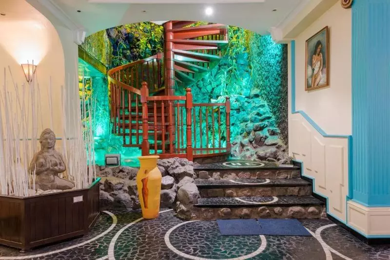 فندق Hôtel Colbert   Spa & Casino