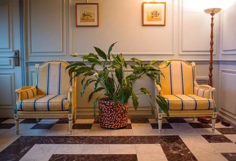 فندق Hôtel Colbert   Spa & Casino