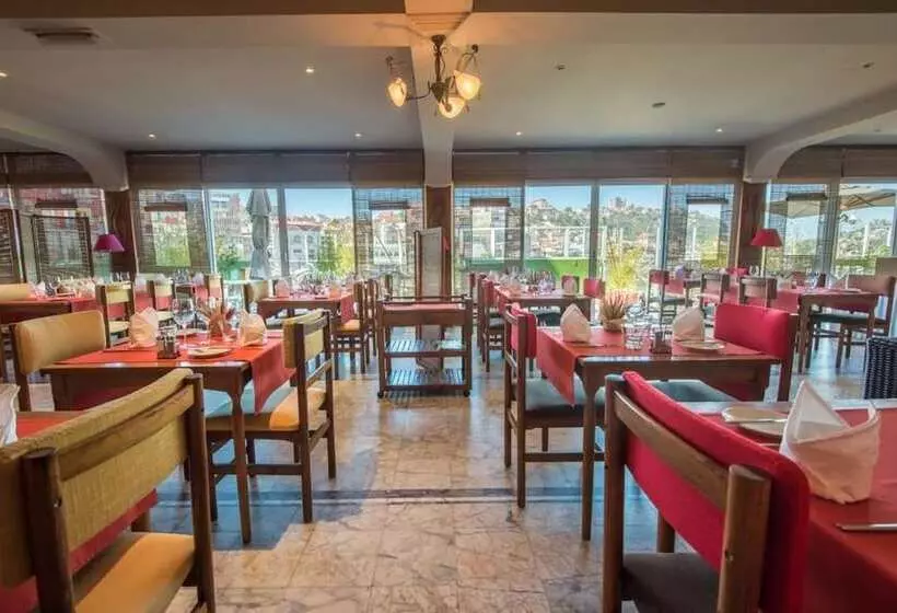 فندق Hôtel Colbert   Spa & Casino