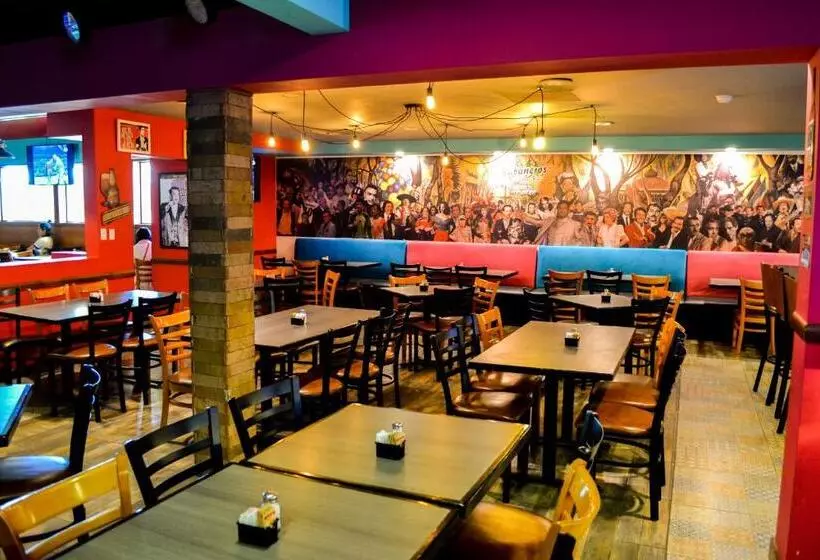 ホテル Colonial Ciudad Juarez