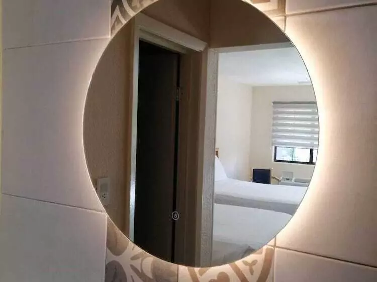 ホテル Colonial Ciudad Juarez