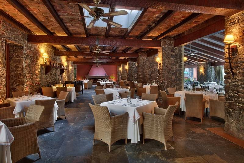 هتل Hacienda Jurica By Brisas