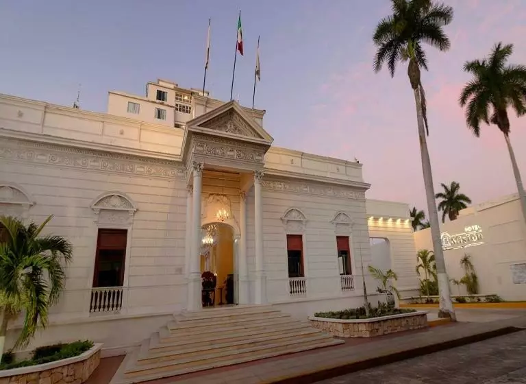 ホテル Mision Merida Panamericana