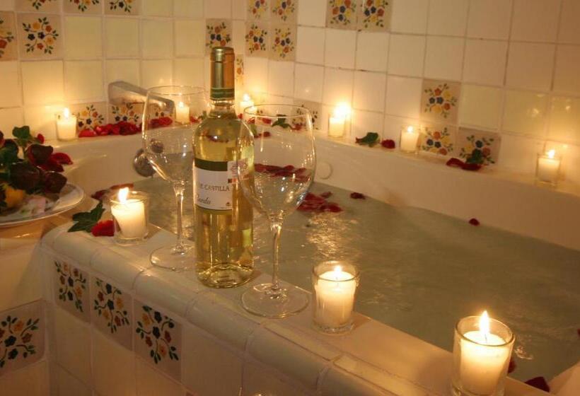 هتل Posada De La Aldea