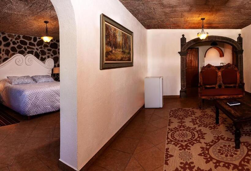 هتل Posada De La Aldea