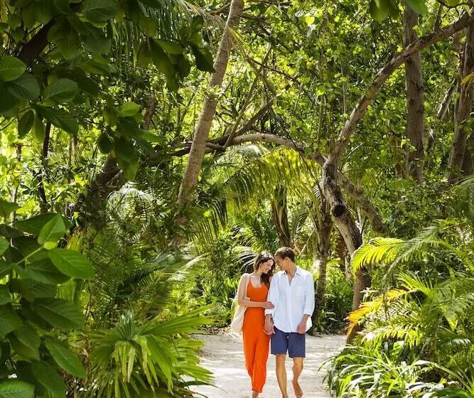 Veligandu Maldives Resort Island