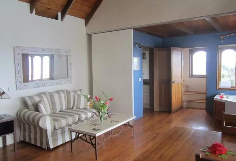 Hideaway Island Resort