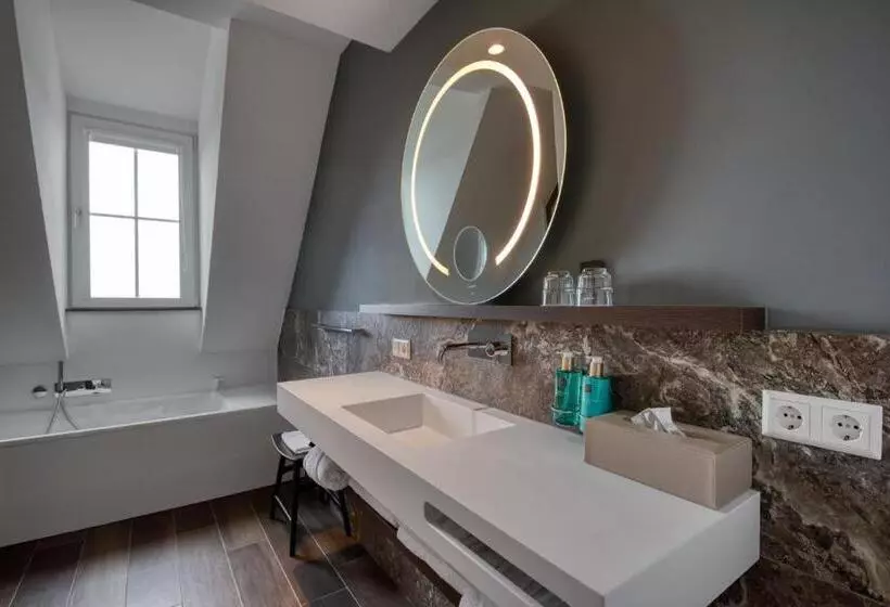 Отель De Schelde