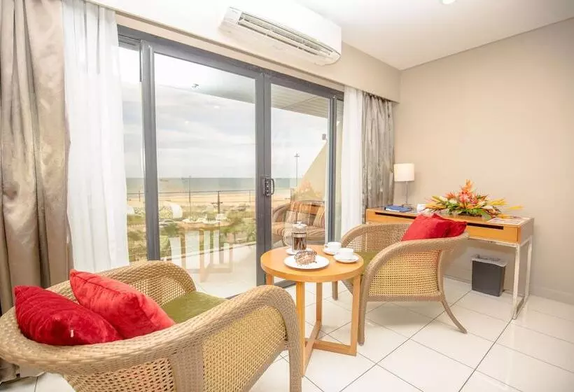 Ela Beach Hotel & Apartments