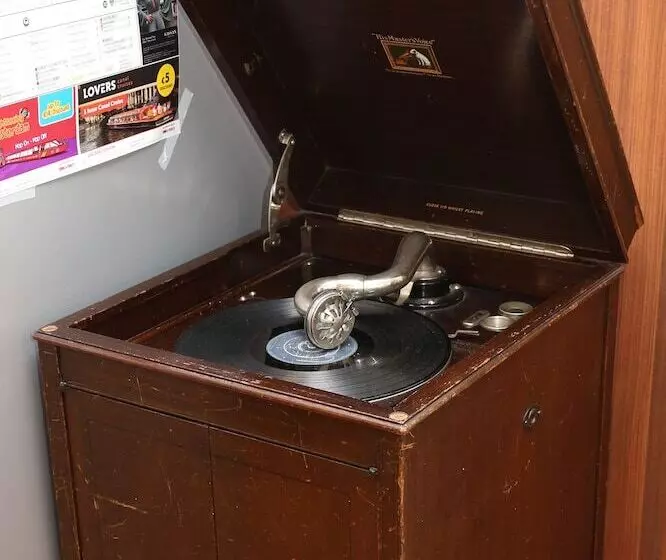 בית מלון כפרי Flipper Amsterdam