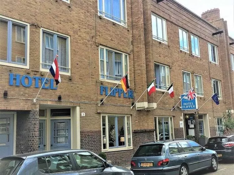 בית מלון כפרי Flipper Amsterdam