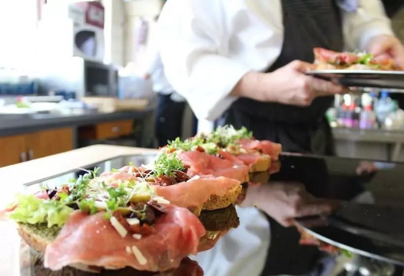 בית מלון כפרי Het Wapen Van Harmelen