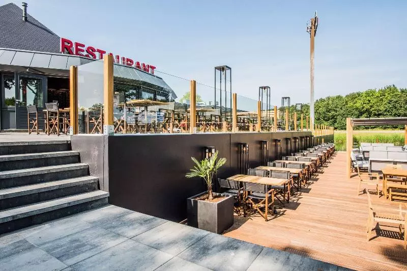 Отель Hoogeveen