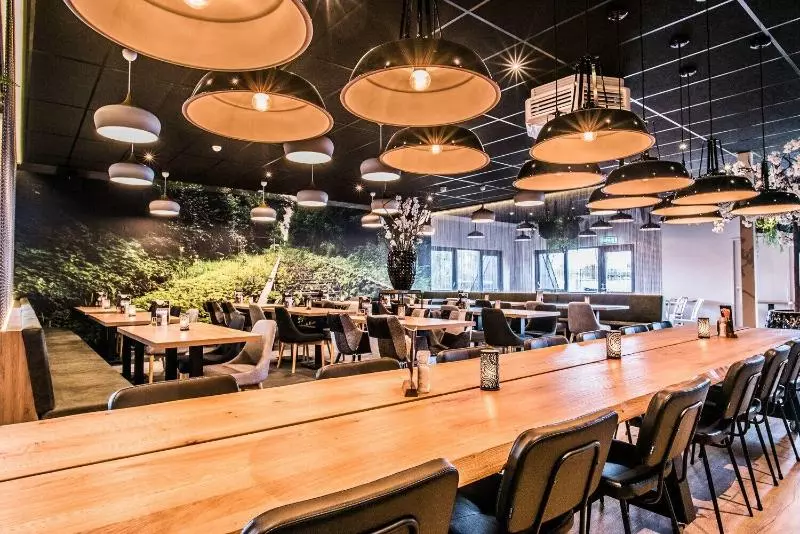 Отель Hoogeveen