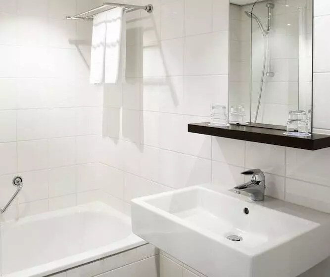 فندق NH Amsterdam Caransa