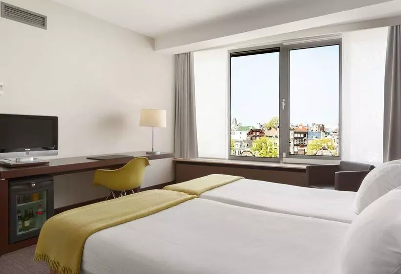 فندق NH Amsterdam Caransa