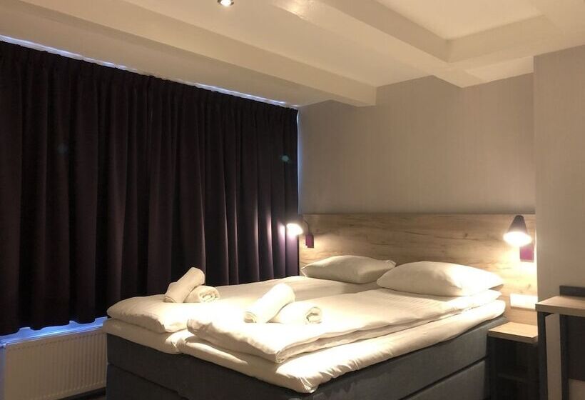 Facade Hotel Amsterdam