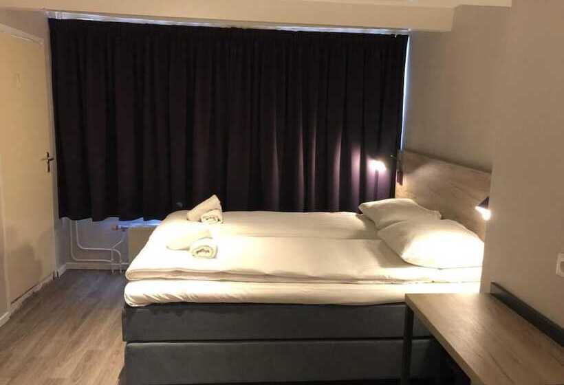 Facade Hotel Amsterdam