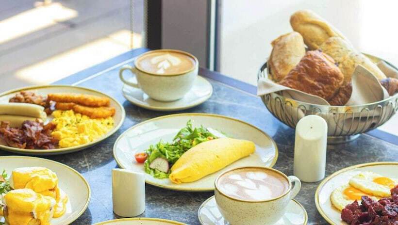 Admiral Hotel Manila Mgallery