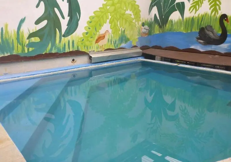 Fernleaf Motel
