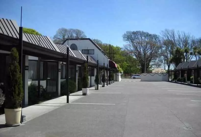 Gothic Heights Motel