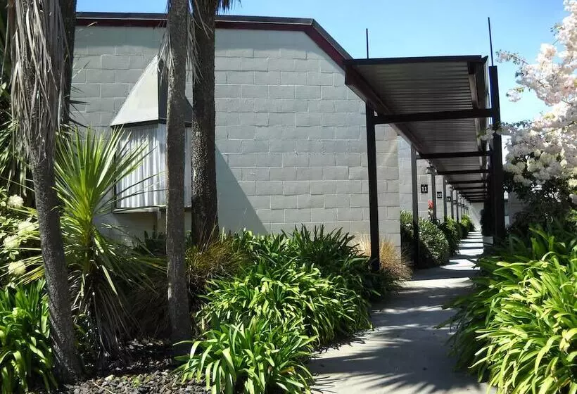 Gothic Heights Motel